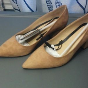Women's shoes